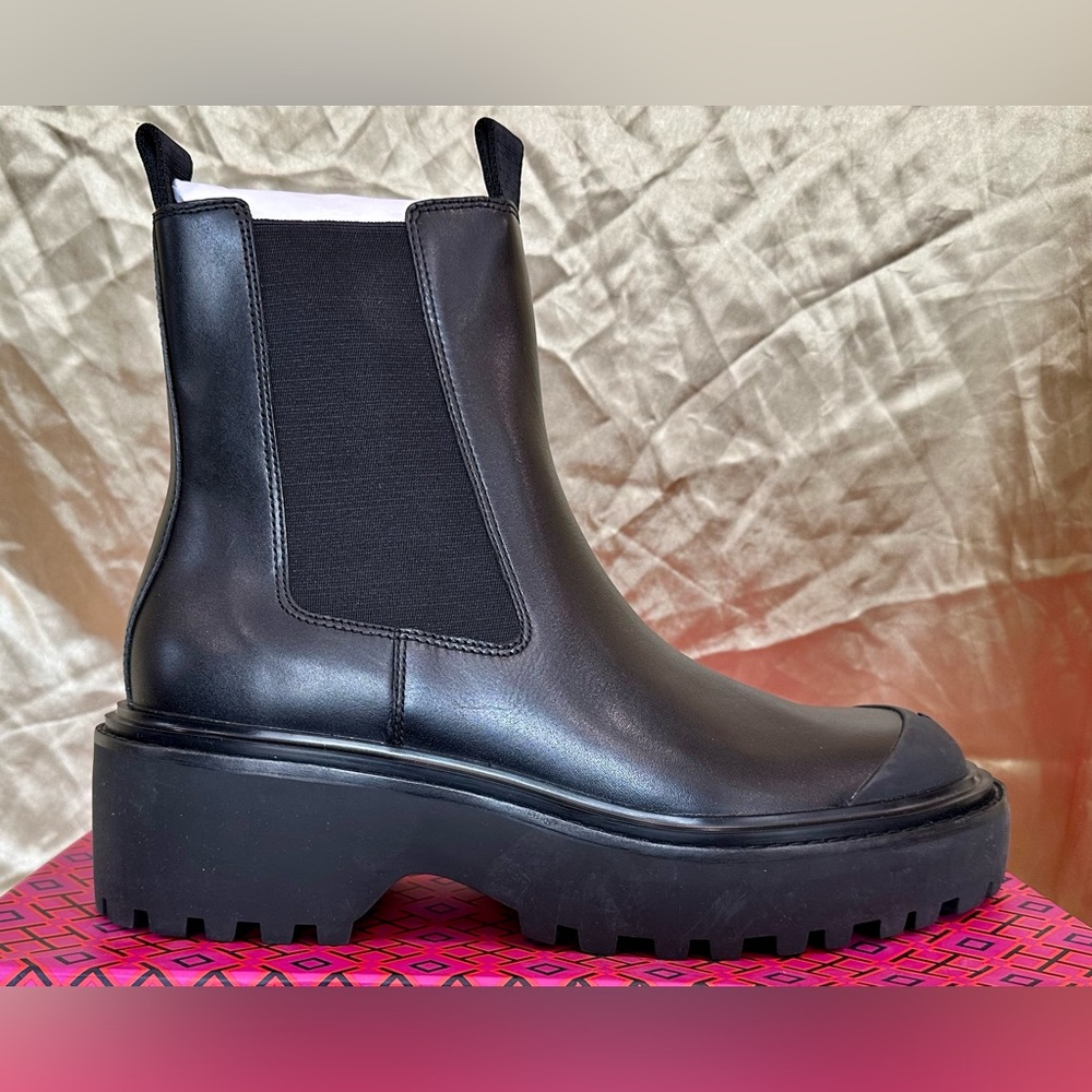 Tory Burch Lug shoe boot